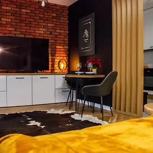 Apartament Apartamentysnu, Wola Premium I Z Parkingiem, Warszawa