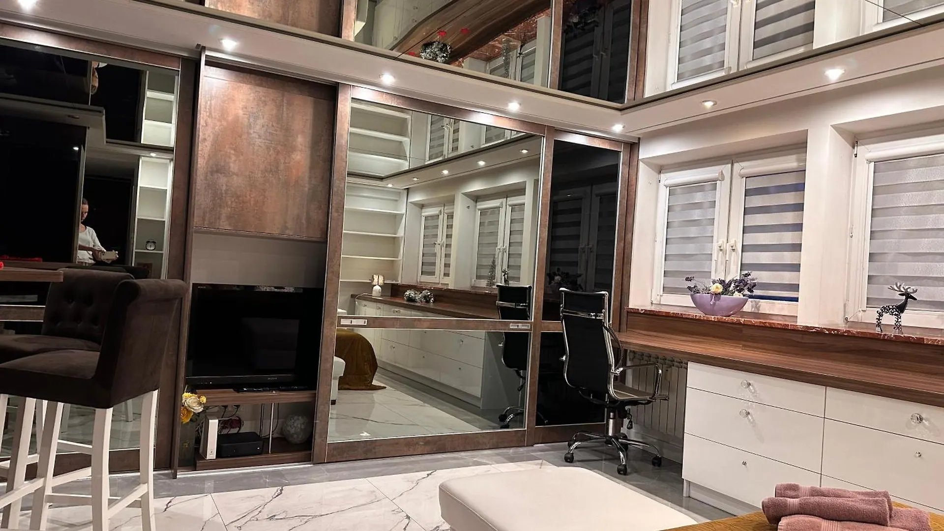 Apartament Lustrzany Centrum location